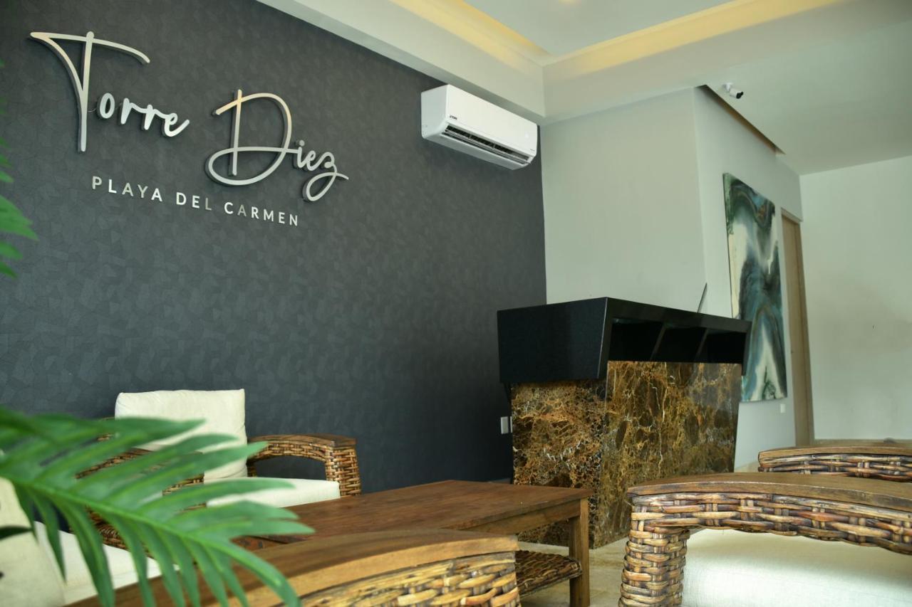 Rentas Vacacionales Torre Diez Playa del Carmen Esterno foto